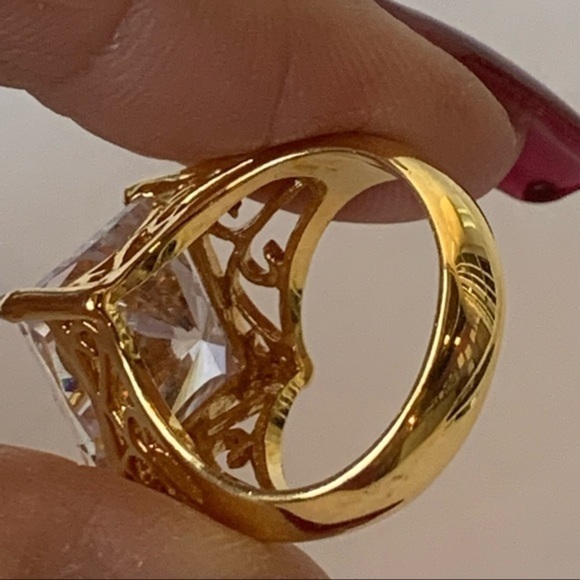 EDCO gold tone high set large faceted crystal stone solitaire pave Diamond - Picture 8 of 13